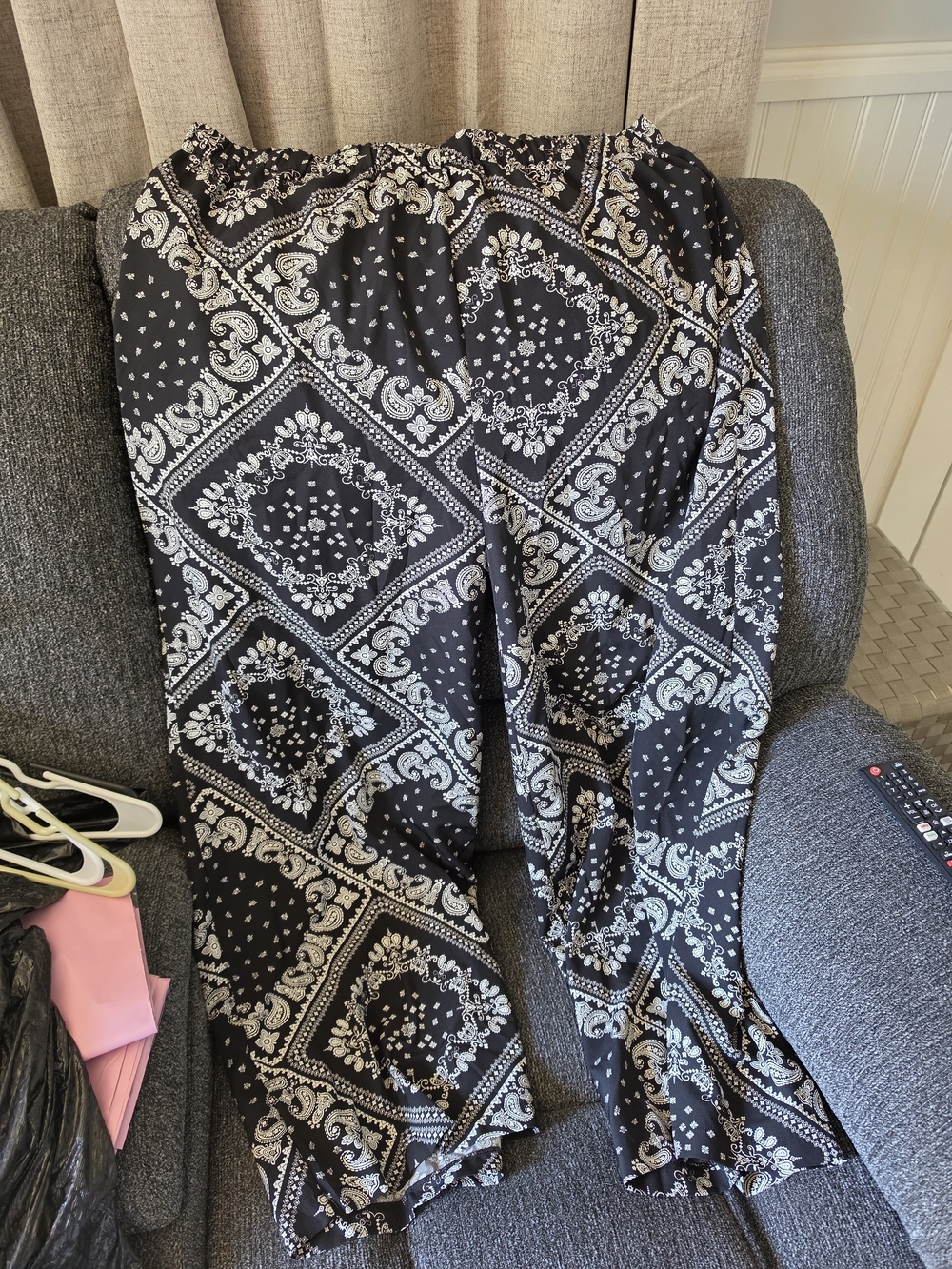 SHEIN Black & White Paisley Wide-Leg Pants